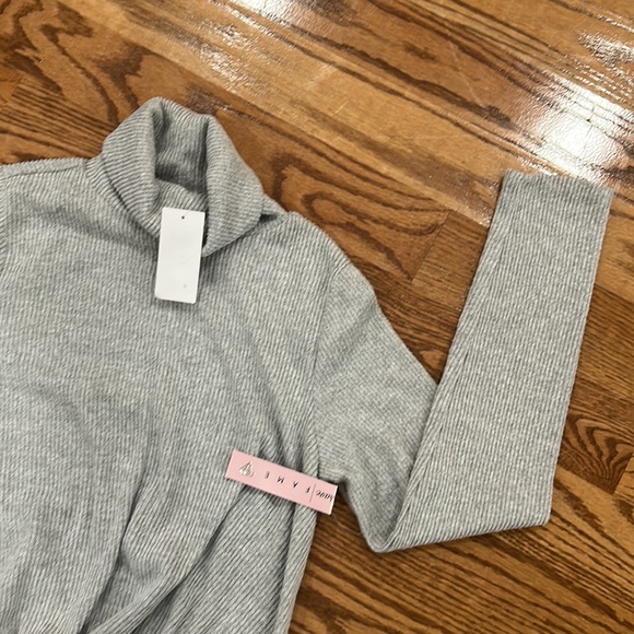 Grave farme turtle neck long sleeve shirt size Xl women new - Picture 3 of 4